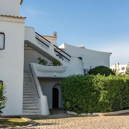 Luxury With Garden In Algarve