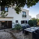 Luxury With Garden In Algarve *