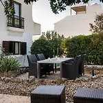 Luxury With Garden In Algarve