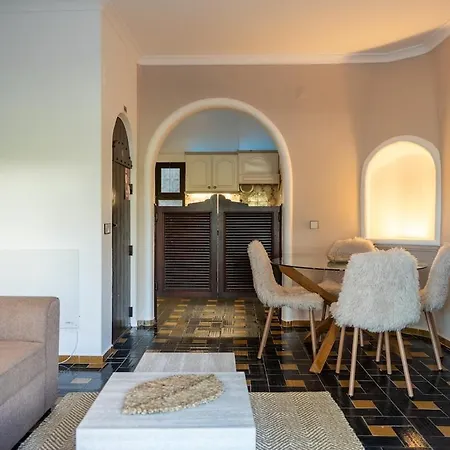 Luxury With Garden In Algarve Apartment *
