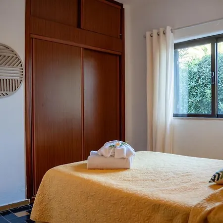 Apartment Luxury With Garden In Algarve
