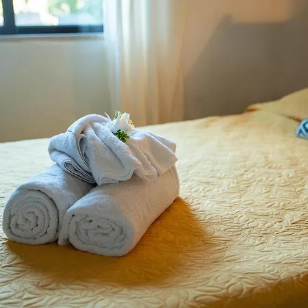 Luxury With Garden In Algarve Apartment Porches (Algarve)