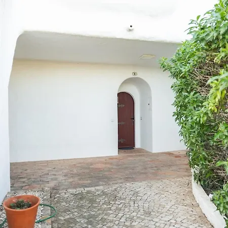 Luxury With Garden In Algarve Porches (Algarve)