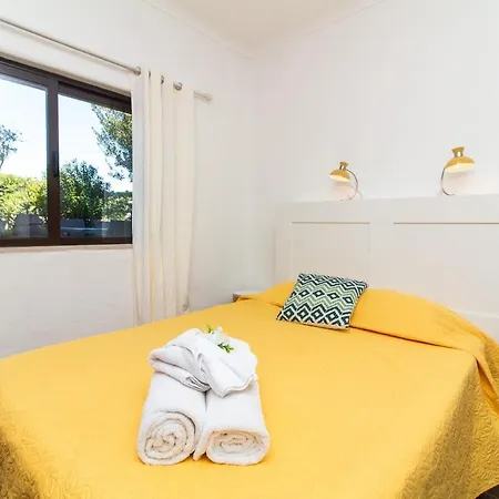 Luxury With Garden In Algarve