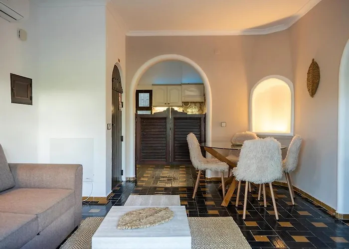 Luxury With Garden In Algarve 아파트 *